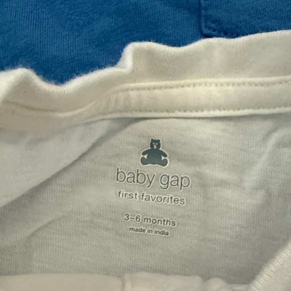 3 Gap Onesies with Bear Embroidery - 100% cotton - Picture 2 of 6